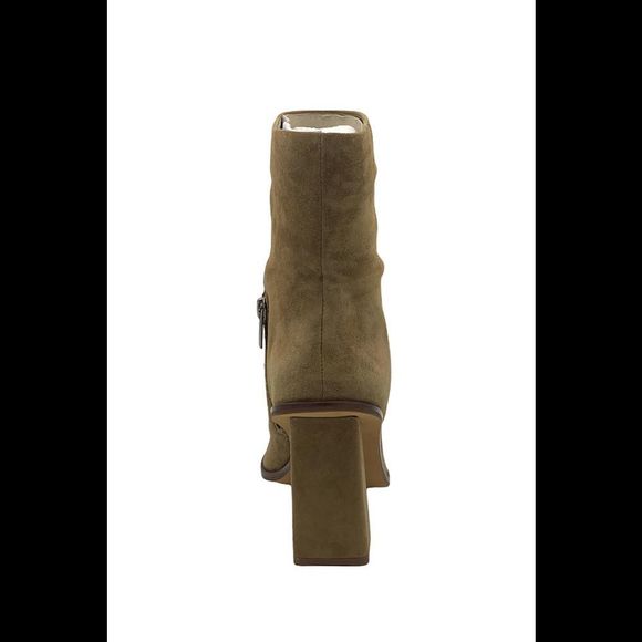 Vince Camuto Suede Ankle Boots Dantania Dogwood - Medium - Picture 4 of 5